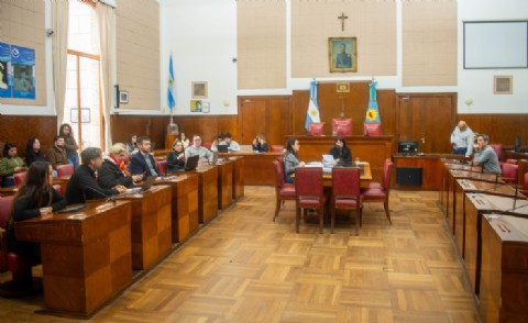 VIDEO | Estudiantes y directivos llevaron al Concejo pedidos por infraestructura y cobertura de cargos en escuelas