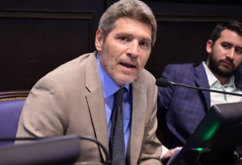 Castello advirtió que el Presupuesto 2026 podría sumar dos nuevas tasas por unos 17 mil millones de pesos