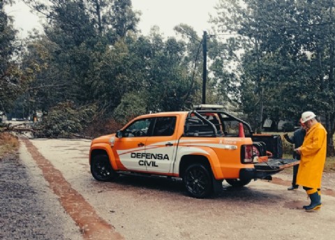 El Municipio suspendió las clases del turno vespertino por alerta naranja y viento