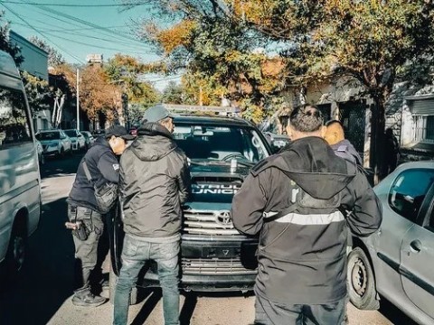 Delincuente fue aprehendido tras generar disturbios y agredir verbalmente al personal en la vía pública