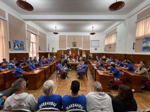 VIDEO | El Concejo Deliberante reconoció a guardavidas por el operativo durante el meteotsunami del 12 de enero