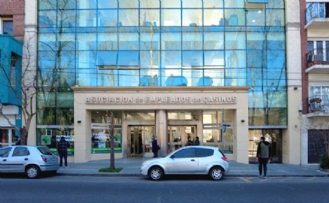 Kirchneristas marplatenses desdoblan el Día de la Lealtad y generan polémica en el movimiento obrero