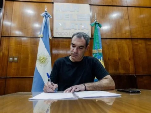 El intendente Agustín Neme firmó convenio con más de 40 sociedades de fomento