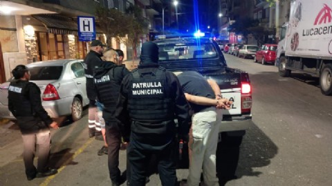 VIDEO | La Patrulla Municipal intervino tras el aviso de robo a un comercio del centro