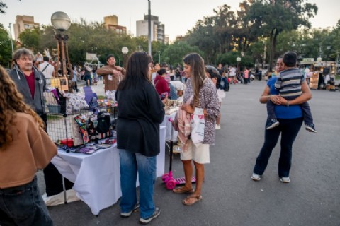 VIDEO | Más de 3 mil personas pasaron por Sabores Sobre Ruedas y la Expo Emprendedores en Plaza Mitre