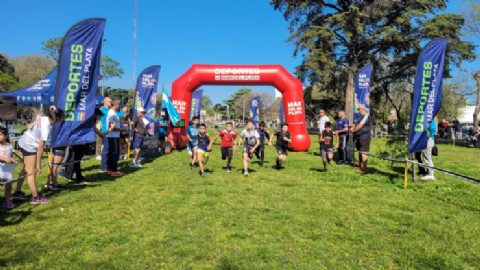 El Circuito Municipal de natación y atletismo cierran el año con dos encuentros