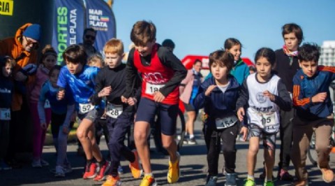 El EMDER realizará jornadas de seguridad acuática, duatlón y un torneo provincial de natación