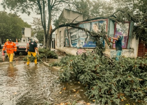 El Municipio informa la suspensión de clases para este viernes y recomienda extremar recaudos ante el clima
