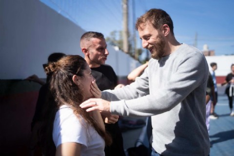 El intendente de Lomas de Zamora visitó Mar del Plata y pidió trabajar en un proyecto político en favor de la gente