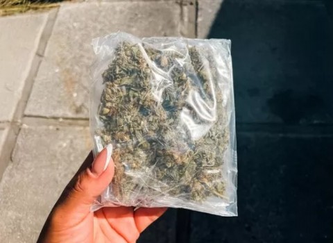 La Patrulla Municipal intervino ante dos trapitos en el Polideportivo y secuestró drogas