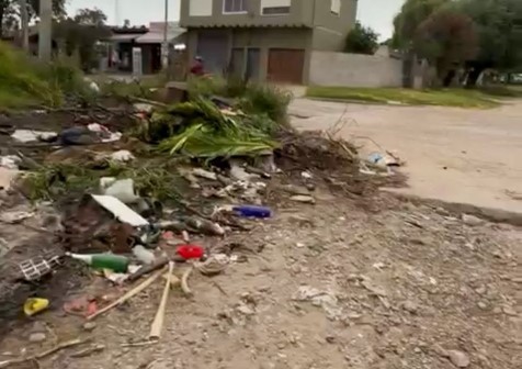 VIDEO | Calles deterioradas y espacios públicos abandonados: reclaman obras distintos puntos de la ciudad