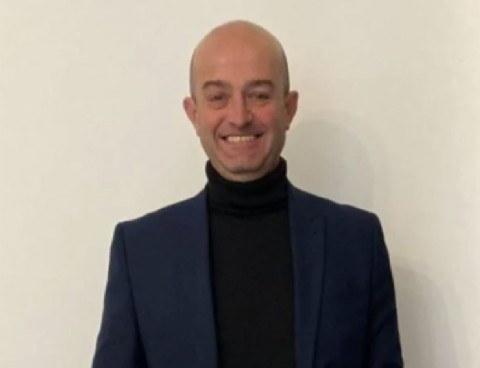 Un zorro cuidando el gallinero: destituyeron a un juez local por acoso sexual, maltrato y abuso de poder