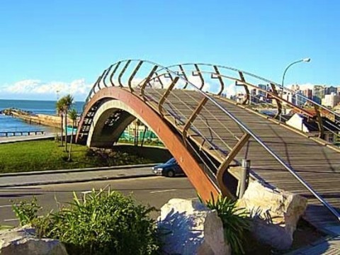 VIDEO | Puente de Punta Iglesia: abandono, riesgo y desidia en plena temporada