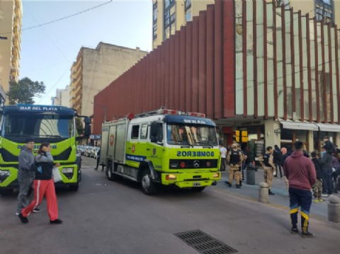 La Fonte D’Oro despidió a un empleado que había intervenido en un incendio y UTHGRA exige su reincorporación