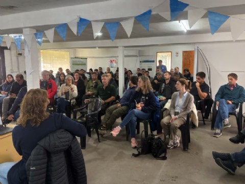General Pueyrredon reunió a más de 50 productores en la primera Mesa Técnica de Kiwi de 2026