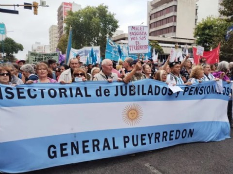 La Multisectorial de Jubilados y Pensionados repudió la presencia de Javier Milei en la ciudad