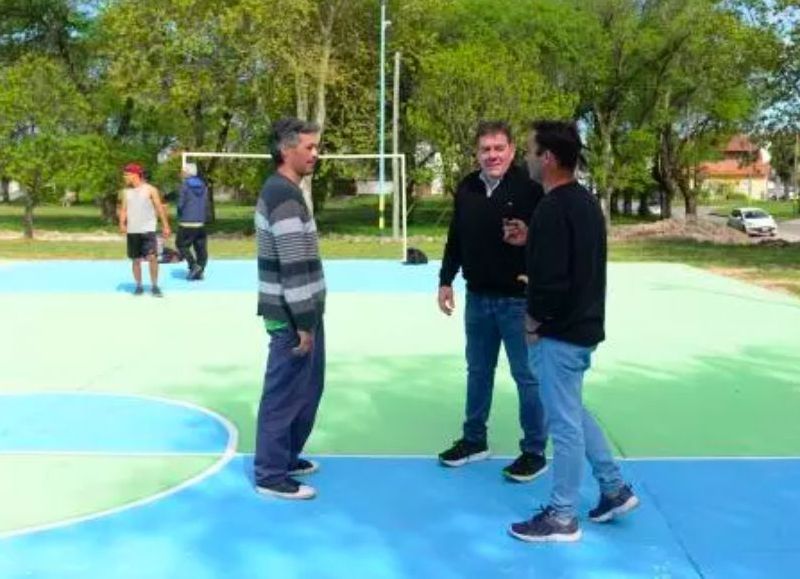 El municipio realiza distintas intervenciones en el barrio Termas Huinco