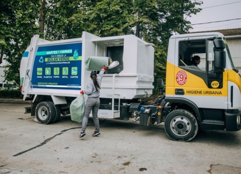 VIDEO | El Municipio amplía la frecuencia de recolección y limpieza urbana de cara a la temporada de verano