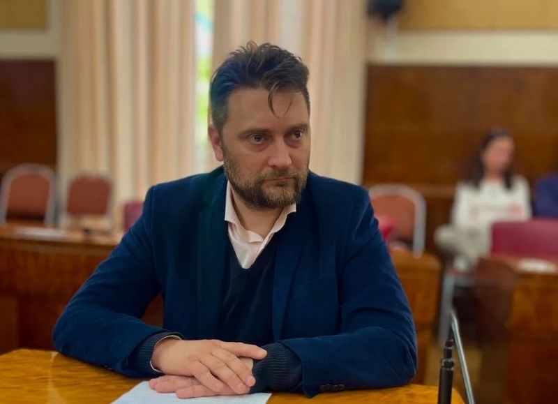 Cristian Beneito apuntó contra Kicillof por querer comprar Aerolíneas Argentinas