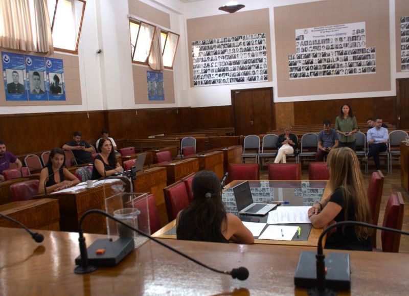 VIDEO | La Comisión de Educación del Concejo trató once expedientes en una nueva reunión
