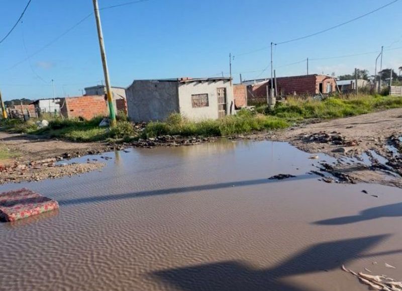 VIDEO | Piden arreglo urgente de calles en el barrio Nuevo Golf que afectan la accesibilidad