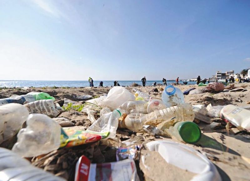 La ciudad bajo alerta: casi el 80 por ciento de la basura en las playas es plástico