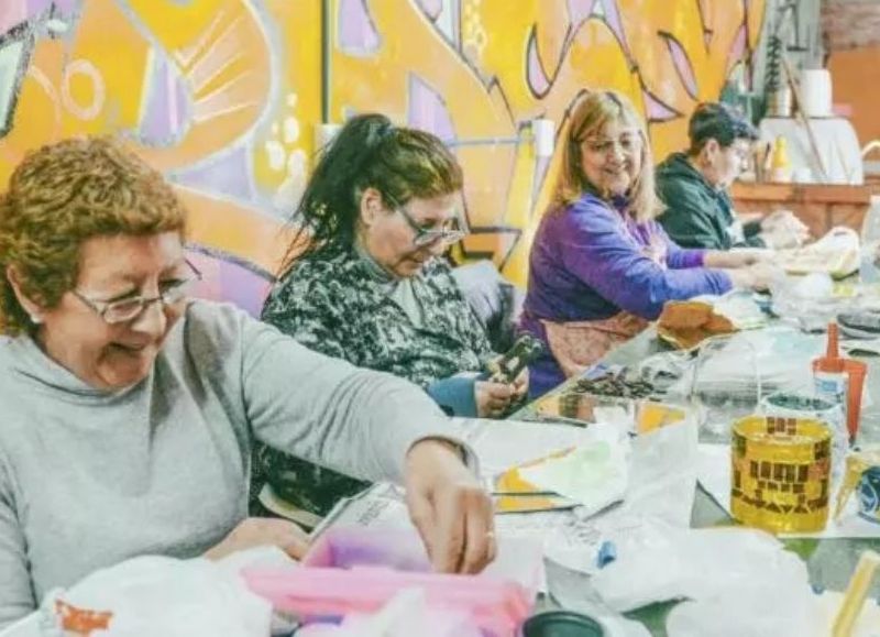 Nuevos talleres gratuitos e itinerantes del Programa Educativo Barrial