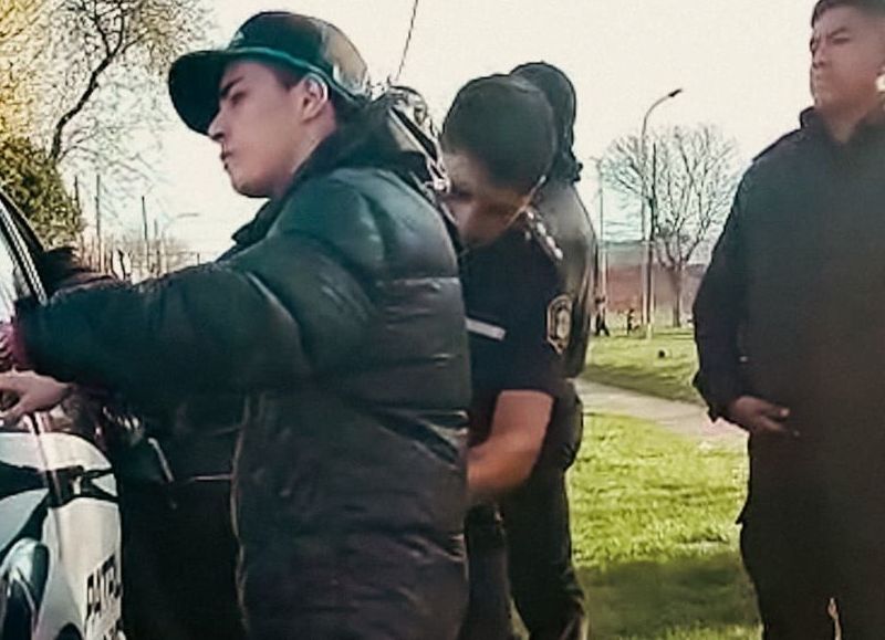 VIDEO | La Patrulla Municipal detectó una moto con pedido de secuestro en Plaza San Cayetano