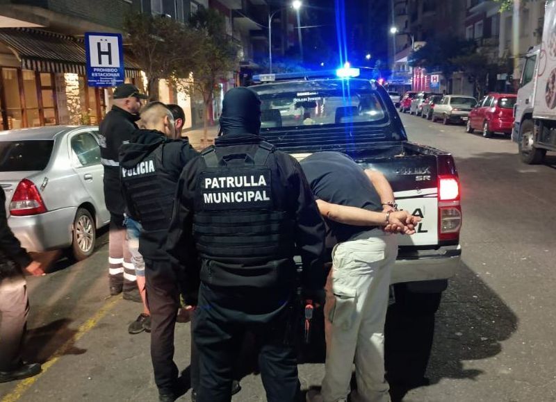 VIDEO | La Patrulla Municipal intervino tras el aviso de robo a un comercio del centro