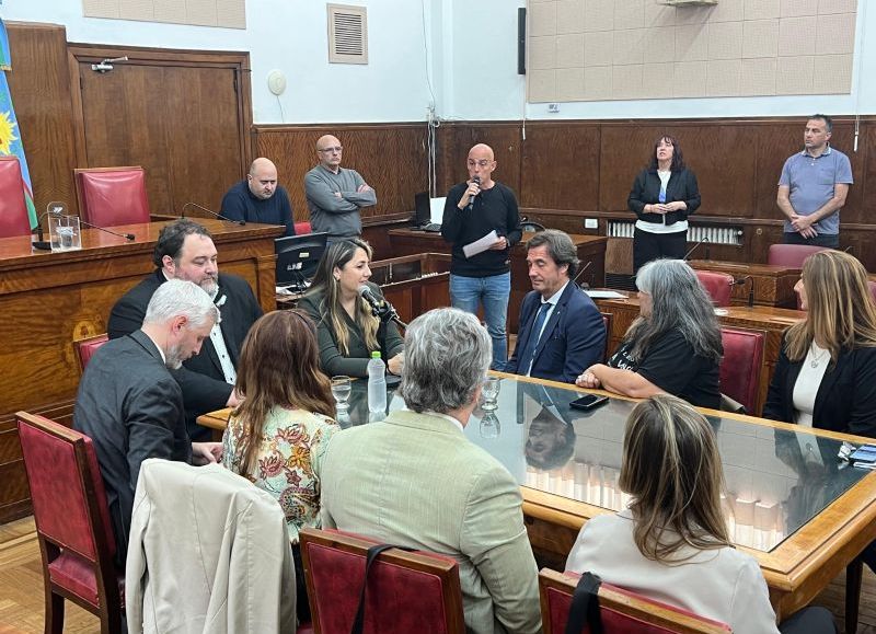 VIDEO | Reconocimiento al destacado promotor educativo, Giampiero Finocchiaro