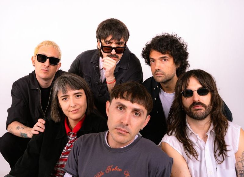 ¡Mi amigo Invencible y un show frente al mar!