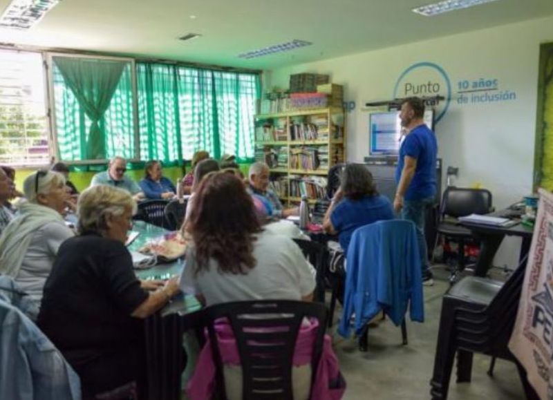 El Municipio lanzó el cronograma de mayo en el Punto Digital Libertad con cursos y atención al vecino