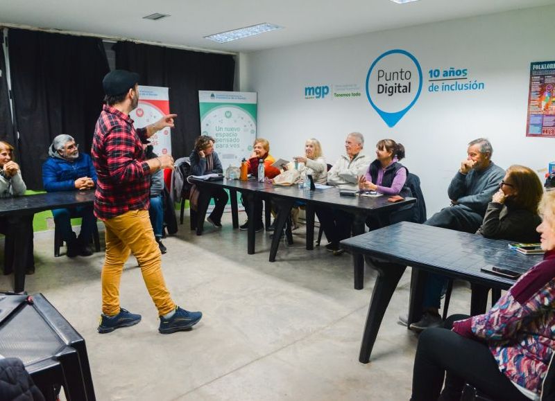 El Municipio dio a conocer la programación de noviembre en los Puntos Digitales