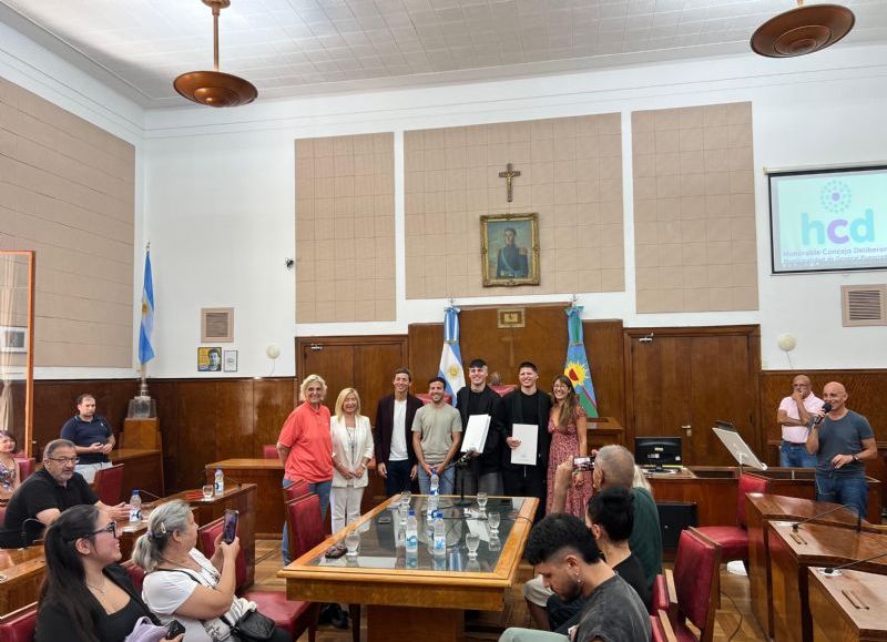 VIDEO | El Concejo Deliberante reconoció la trayectoria internacional de Agustín y Valentino Galbán