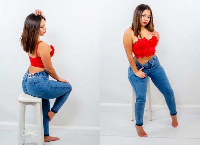 Azul Nicol Jiménez combina el modelaje profesional con el periodismo en radio streaming