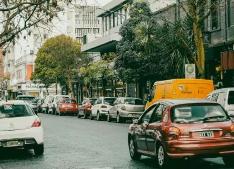 VIDEO | El Municipio pone en marcha el nuevo sistema de estacionamiento digital
