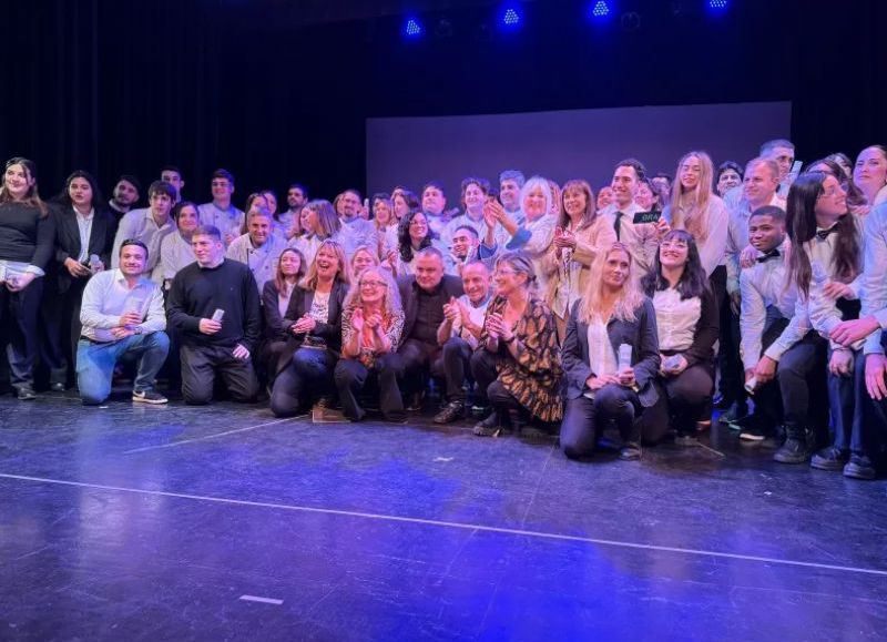 Más de 100 estudiantes se graduaron de la Escuela de Hotelería y Gastronomía en Mar del Plata