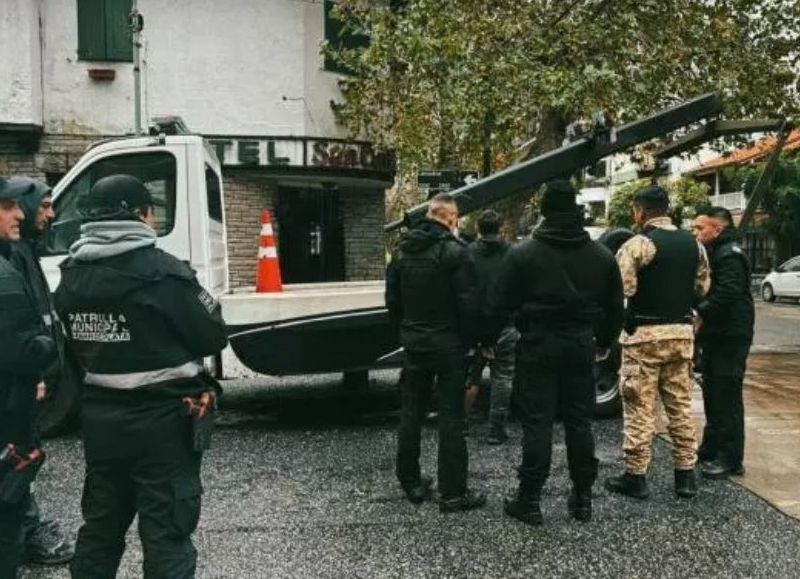 Delincuente del espacio público fue aprehendido tras provocar disturbios y agredir al personal en la vía pública