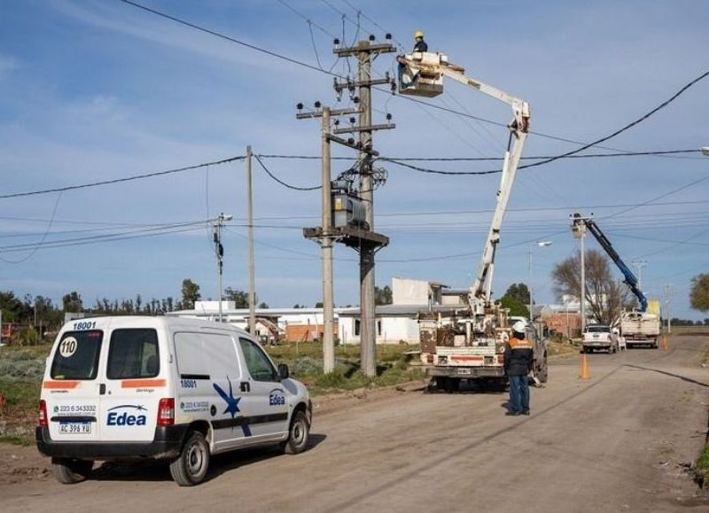 EDEA abandonó a los vecinos y lleva dos días dejando sin luz al barrio Faro Norte