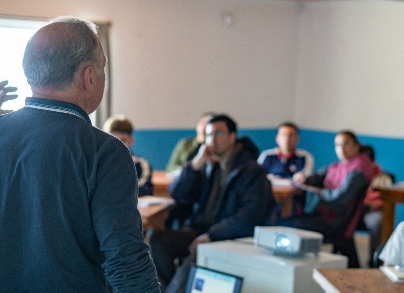 EDEA y la Fundación Pupi lanzaron un curso de electricidad con impacto comunitario