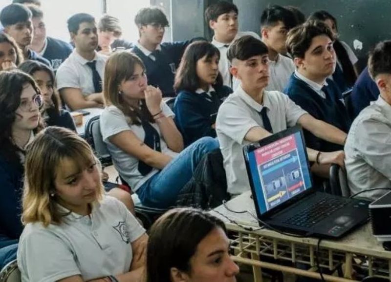 Más de 150 estudiantes secundarios ya pasaron por el Programa Tendiendo Puentes