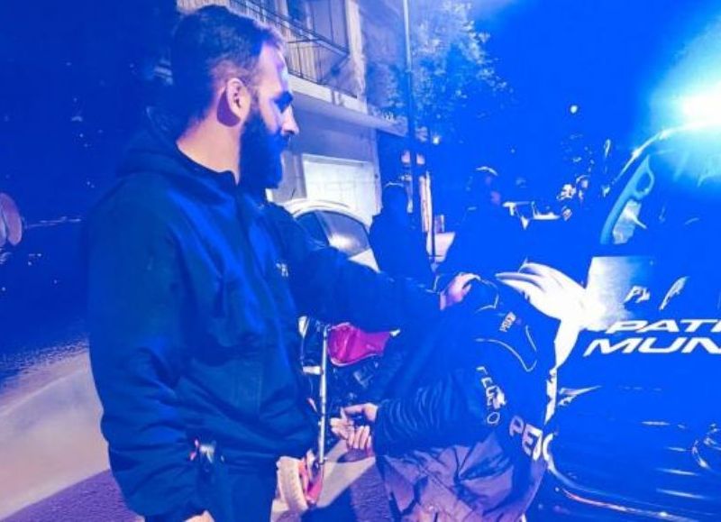 Motociclista fue aprehendido tras evadir un control, chocar y agredir a un agente de la Patrulla Municipal