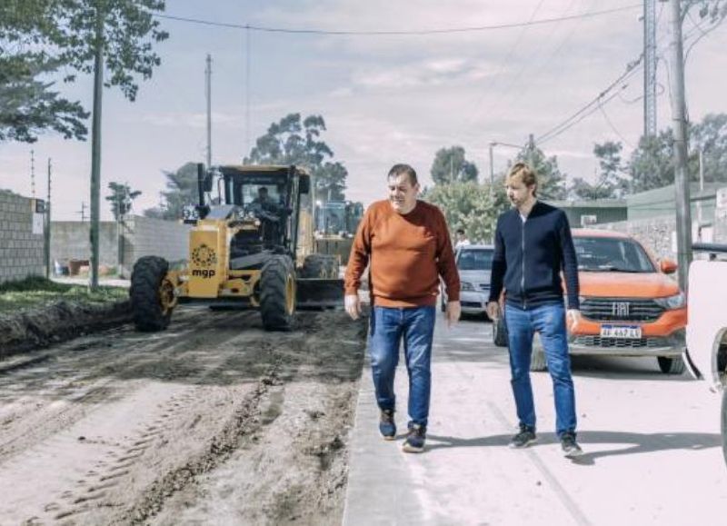 La Municipalidad lleva adelante obras de pavimentación en el barrio Don Emilio