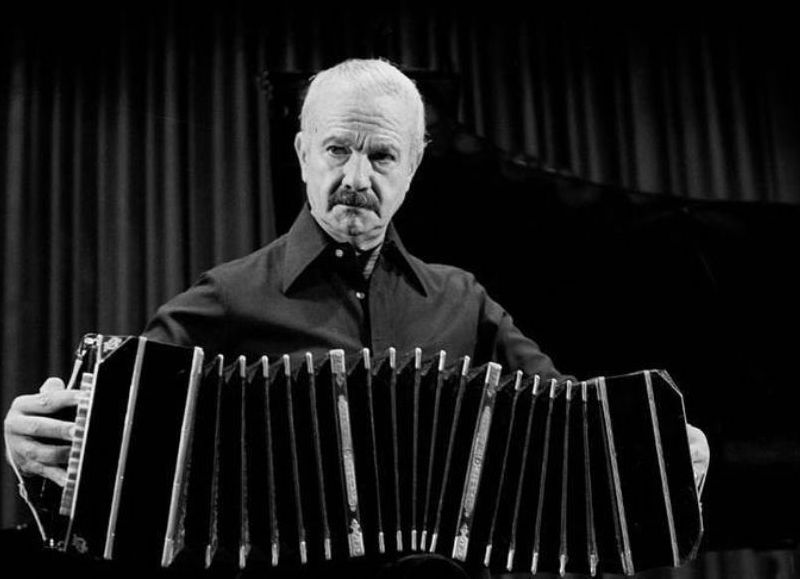 El Teatro Tronador bautizará su foyer con el nombre de Astor Piazzolla