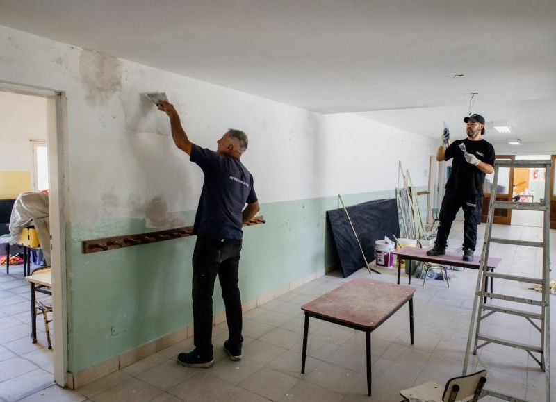 El Municipio avanza con obras y mantenimiento en más de 20 escuelas para el inicio del Ciclo 2026