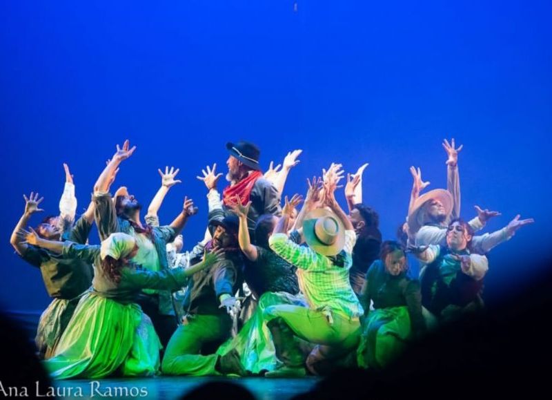 La Compañía Mazorca presenta “Por Amor”, una propuesta de danza folklórica con identidad local en el Teatro Roxy