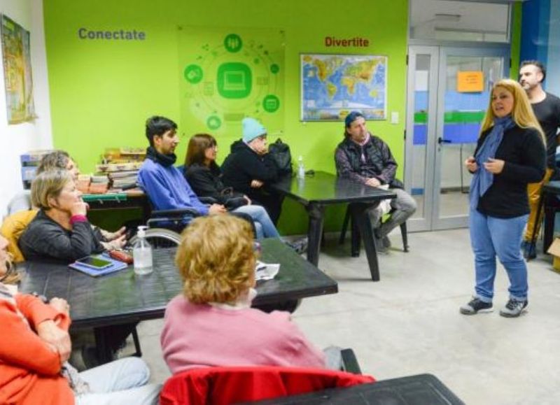 El municipio realiza una nueva capacitación sobre ciberdelitos para adultos mayores