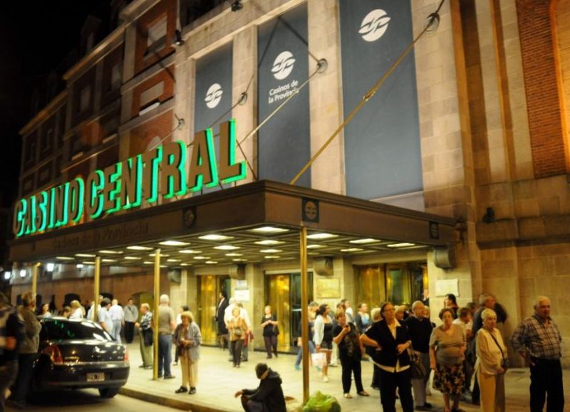 Trabajadores inician retención de tareas y denuncian abandono en casinos de la Provincia