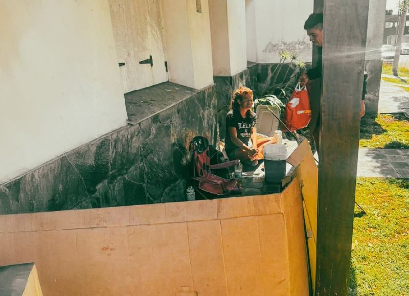 La Patrulla Municipal intervino por un acampe ilegal en Ricardo Gutiérrez al 800 y un hombre fue aprehendido