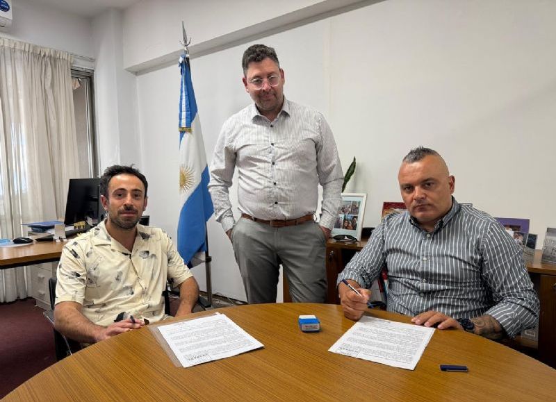 UTHGRA firmó importante convenio con Hard Rock Café y celebra 85 nuevos puestos de trabajo en la ciudad